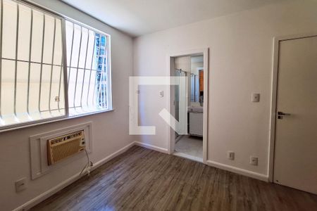 Apartamento para alugar com 112m², 3 quartos e 1 vaga Apartamento para alugar com 112m², 3 quartos e 1 vagaSuíte