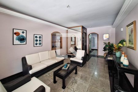 Apartamento para alugar com 112m², 3 quartos e 1 vaga Apartamento para alugar com 112m², 3 quartos e 1 vagaFachada