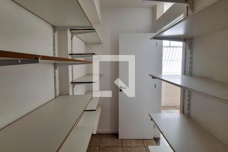Apartamento para alugar com 112m², 3 quartos e 1 vaga Apartamento para alugar com 112m², 3 quartos e 1 vagaDespensa