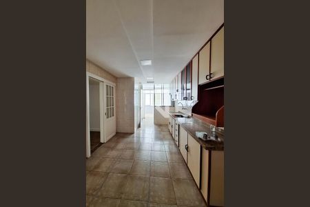 Apartamento para alugar com 112m², 3 quartos e 1 vaga Apartamento para alugar com 112m², 3 quartos e 1 vagaCozinha