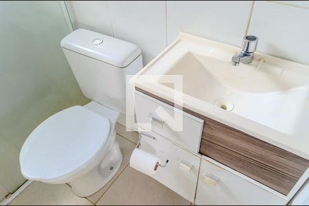 Banheiro de casa para alugar com 1 quarto, 40m² em São João do Rio Vermelho, Florianópolis