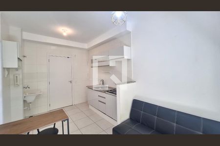 Sala/Cozinha de apartamento para alugar com 2 quartos, 42m² em Barra Funda, São Paulo