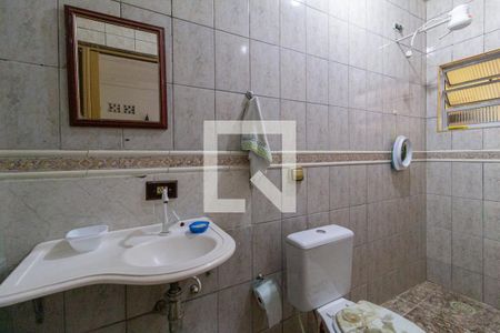 Casa à venda com 275m², 4 quartos e 2 vagasBanheiro 1