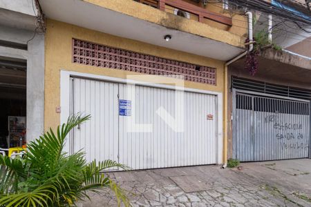 Casa à venda com 275m², 4 quartos e 2 vagasFachada