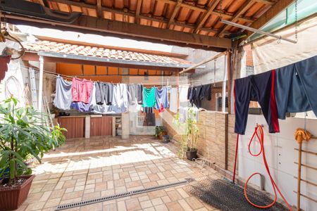 Casa à venda com 275m², 4 quartos e 2 vagasSacada