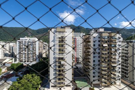 Apartamento à venda com 98m², 4 quartos e 2 vagasQuarto 3 Vista