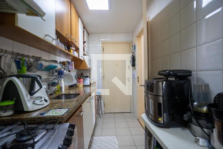 Apartamento à venda com 98m², 4 quartos e 2 vagasCozinha