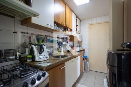 Apartamento à venda com 98m², 4 quartos e 2 vagasCozinha