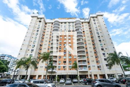 Apartamento à venda com 98m², 4 quartos e 2 vagasFachada