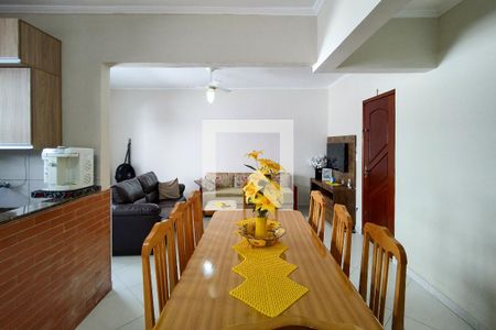 Sala de apartamento para alugar com 1 quarto, 57m² em Canto do Forte, Praia Grande