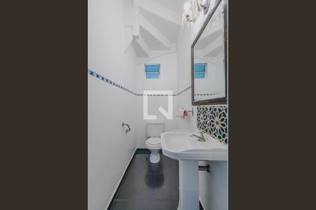 Casa à venda com 240m², 3 quartos e 3 vagasLavabo