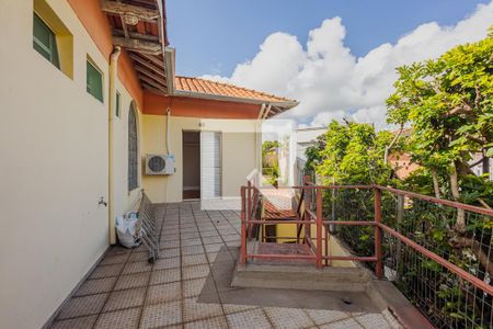 Casa à venda com 240m², 3 quartos e 3 vagasTerraço