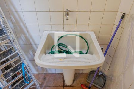 Casa à venda com 240m², 3 quartos e 3 vagasÁrea de Serviço