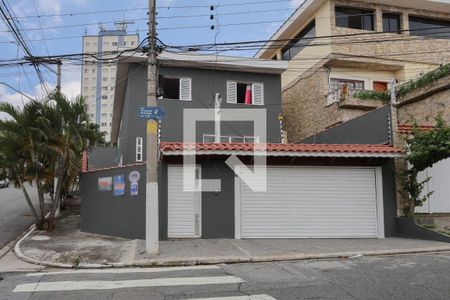 Casa para alugar com 298m², 3 quartos e 12 vagas Casa para alugar com 298m², 3 quartos e 12 vagasFachada + plaquinha
