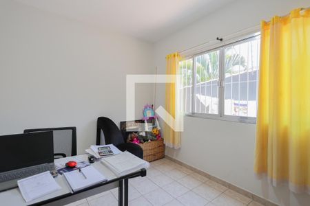 Casa para alugar com 298m², 3 quartos e 12 vagas Casa para alugar com 298m², 3 quartos e 12 vagasEscritório 1