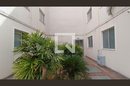 Apartamento para alugar com 50m², 2 quartos e 1 vaga Apartamento para alugar com 50m², 2 quartos e 1 vagaFachada