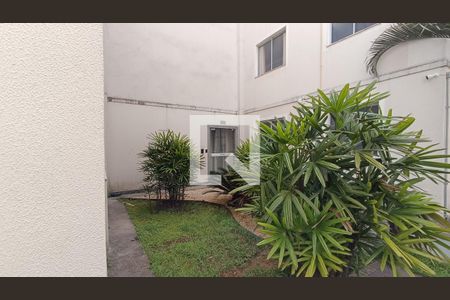 Apartamento para alugar com 50m², 2 quartos e 1 vaga Apartamento para alugar com 50m², 2 quartos e 1 vagaFachada