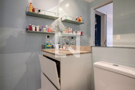 Apartamento à venda com 145m², 3 quartos e 3 vagasBanheiro da suíte 3