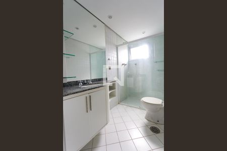 Apartamento à venda com 133m², 2 quartos e 3 vagasBanheiro 2