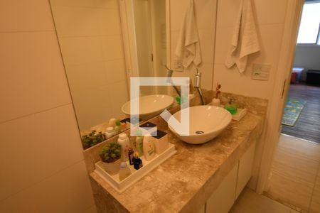 Apartamento à venda com 138m², 3 quartos e 1 vagaBanheiro 2