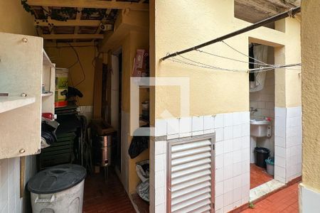 Casa à venda com 296m², 4 quartos e 3 vagas Casa à venda com 296m², 4 quartos e 3 vagasÁrea de Serviço