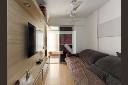 Apartamento à venda com 55m², 2 quartos e 1 vaga Apartamento à venda com 55m², 2 quartos e 1 vagaSala