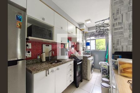Apartamento à venda com 55m², 2 quartos e 1 vaga Apartamento à venda com 55m², 2 quartos e 1 vagaCozinha e Área de Serviço