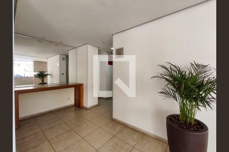 Apartamento à venda com 55m², 2 quartos e 1 vaga Apartamento à venda com 55m², 2 quartos e 1 vagaFachada e portaria