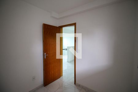 Quarto 1 de apartamento para alugar com 2 quartos, 38m² em Itaquera, São Paulo
