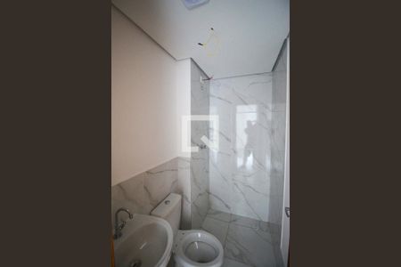 Apartamento para alugar com 38m², 2 quartos e sem vaga Apartamento para alugar com 38m², 2 quartos e sem vagaBanheiro