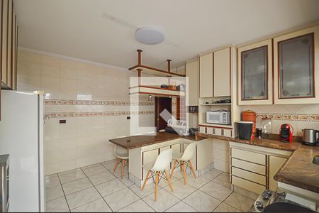 Casa à venda com 235m², 3 quartos e 2 vagas Casa à venda com 235m², 3 quartos e 2 vagasCozinha