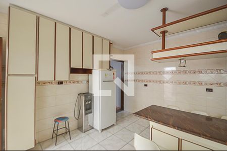 Casa à venda com 235m², 3 quartos e 2 vagas Casa à venda com 235m², 3 quartos e 2 vagasCozinha