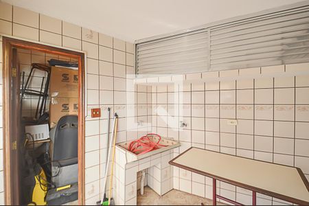 Casa à venda com 235m², 3 quartos e 2 vagas Casa à venda com 235m², 3 quartos e 2 vagasÁrea de Serviço