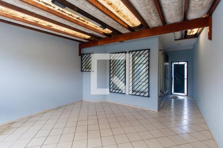 Casa à venda com 100m², 3 quartos e sem vagaGaragem