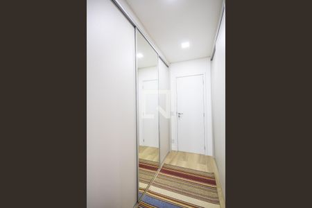 Apartamento à venda com 93m², 2 quartos e 2 vagas Apartamento à venda com 93m², 2 quartos e 2 vagasCloset da Suíte 1