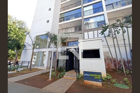 Studio para alugar com 24m², 1 quarto e sem vaga Studio para alugar com 24m², 1 quarto e sem vagaFachada e portaria