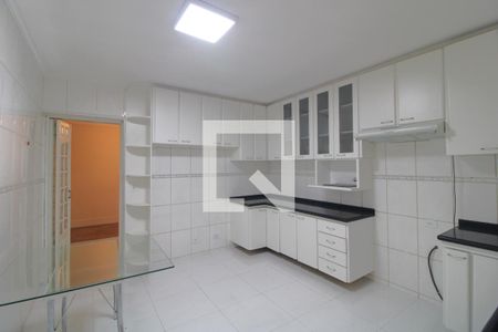 Casa à venda com 250m², 3 quartos e 3 vagasCozinha