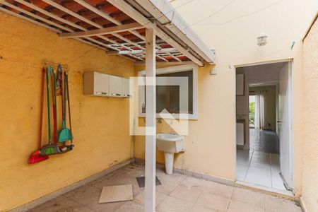 Casa de condomínio à venda com 80m², 2 quartos e 1 vaga Casa de condomínio à venda com 80m², 2 quartos e 1 vagaLavanderia