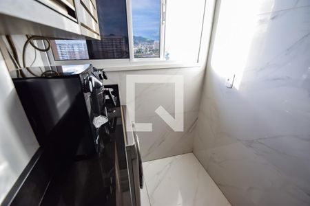 Apartamento para alugar com 77m², 2 quartos e 1 vagaÁrea de Serviço