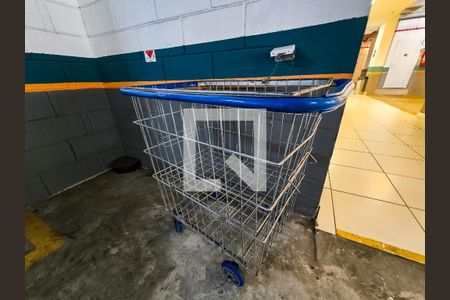 Apartamento para alugar com 77m², 2 quartos e 1 vagaCarrinho de Compras