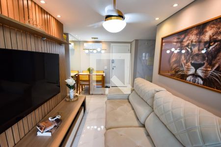 Sala de apartamento para alugar com 2 quartos, 77m² em Todos Os Santos, Rio de Janeiro