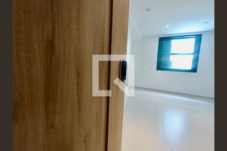 Apartamento à venda com 37m², 1 quarto e sem vaga Apartamento à venda com 37m², 1 quarto e sem vagaHall externo