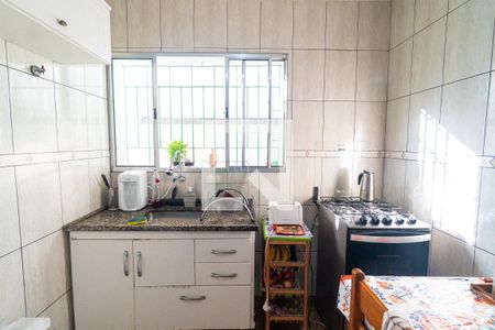 Casa à venda com 126m², 2 quartos e 2 vagas Casa à venda com 126m², 2 quartos e 2 vagasCozinha