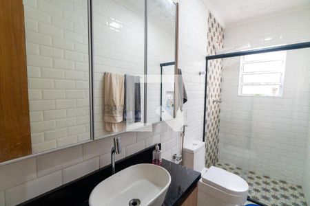 Casa à venda com 126m², 2 quartos e 2 vagas Casa à venda com 126m², 2 quartos e 2 vagasBanheiro