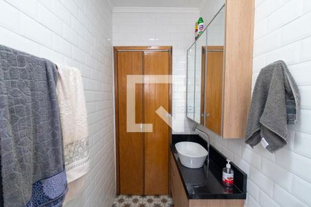 Casa à venda com 126m², 2 quartos e 2 vagas Casa à venda com 126m², 2 quartos e 2 vagasBanheiro