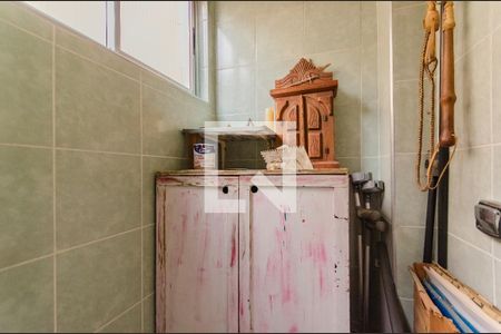 Apartamento à venda com 109m², 2 quartos e sem vagaBanheiro de serviço