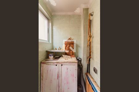 Apartamento à venda com 109m², 2 quartos e sem vagaBanheiro de serviço