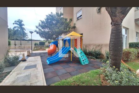 Apartamento para alugar com 72m², 2 quartos e 1 vaga Apartamento para alugar com 72m², 2 quartos e 1 vagaÁrea comum - Playground