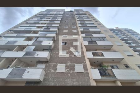 Apartamento para alugar com 72m², 2 quartos e 1 vaga Apartamento para alugar com 72m², 2 quartos e 1 vagaFachada