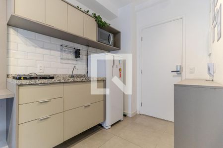 Cozinha de kitnet/studio para alugar com 1 quarto, 22m² em República, São Paulo